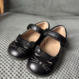 Children’s Place Cat Mary Jane Shoes Size 8